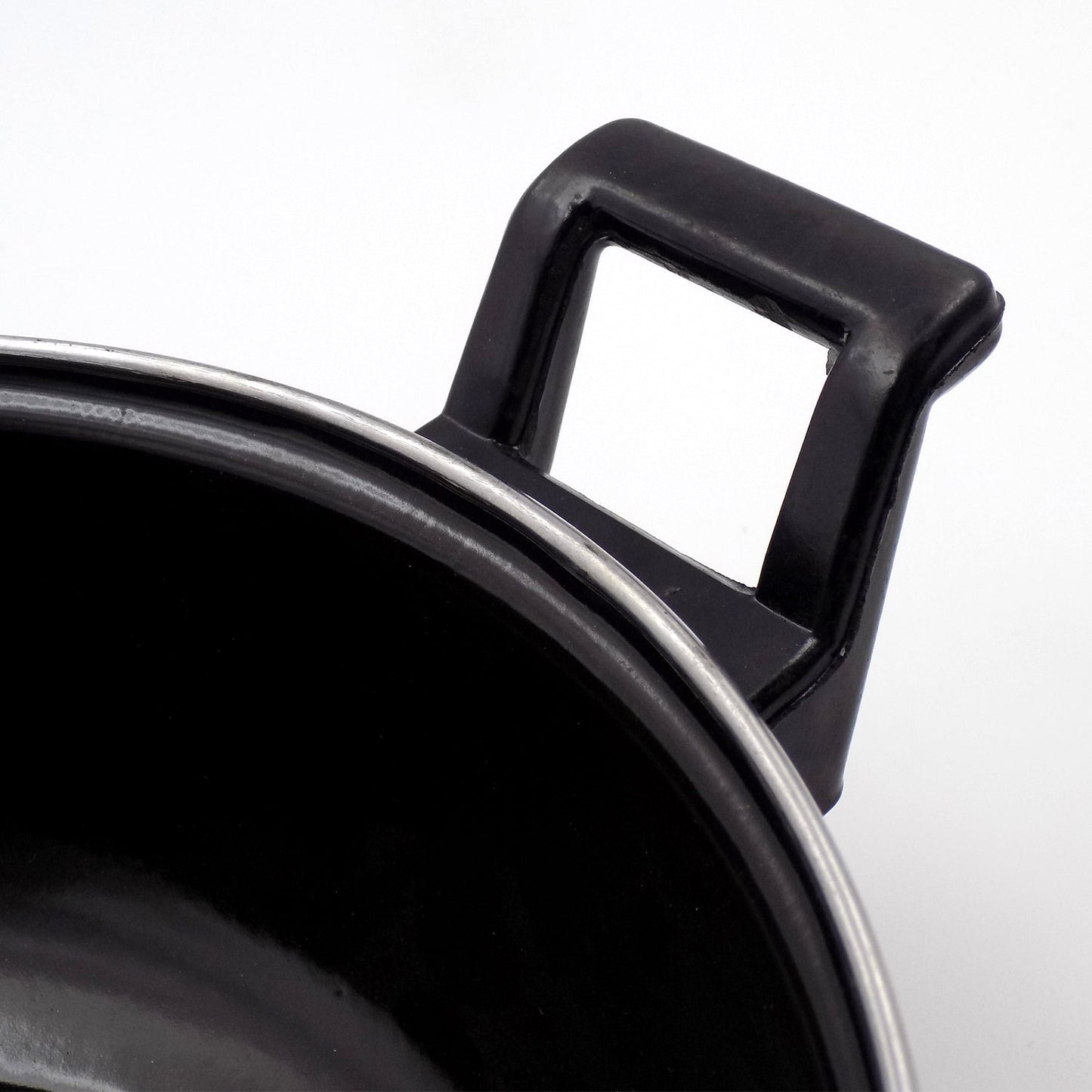 Traditional Small Cast Iron Kadai Signature kart