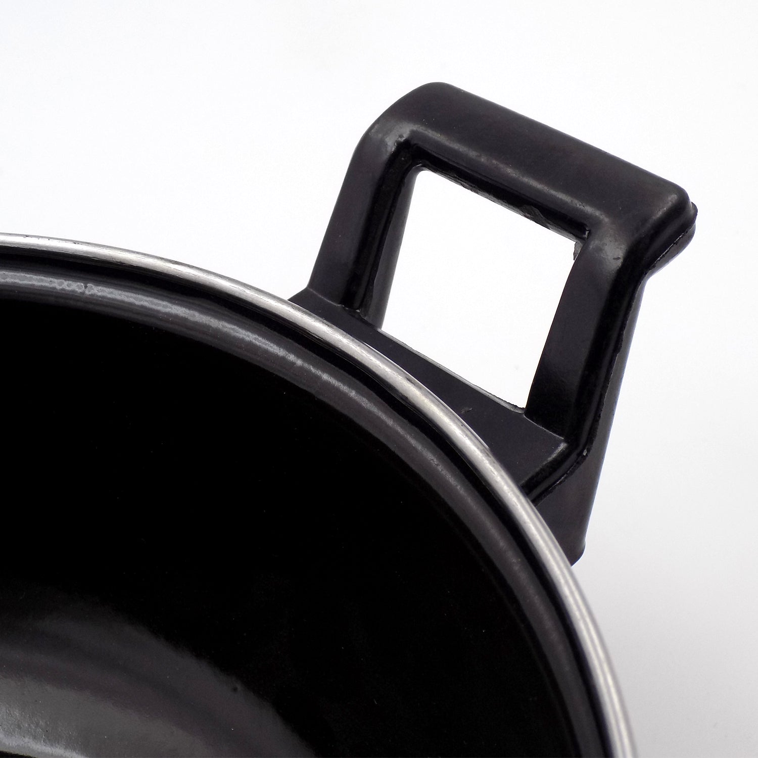 Traditional Small Cast Iron Kadai Signature kart