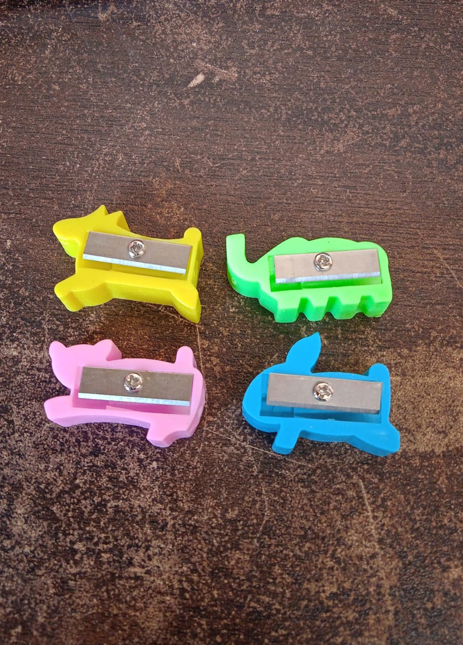 Plastic Small Cute Pencil Sharpener (1 Pc / Mix Design & Color) Signaturekarts