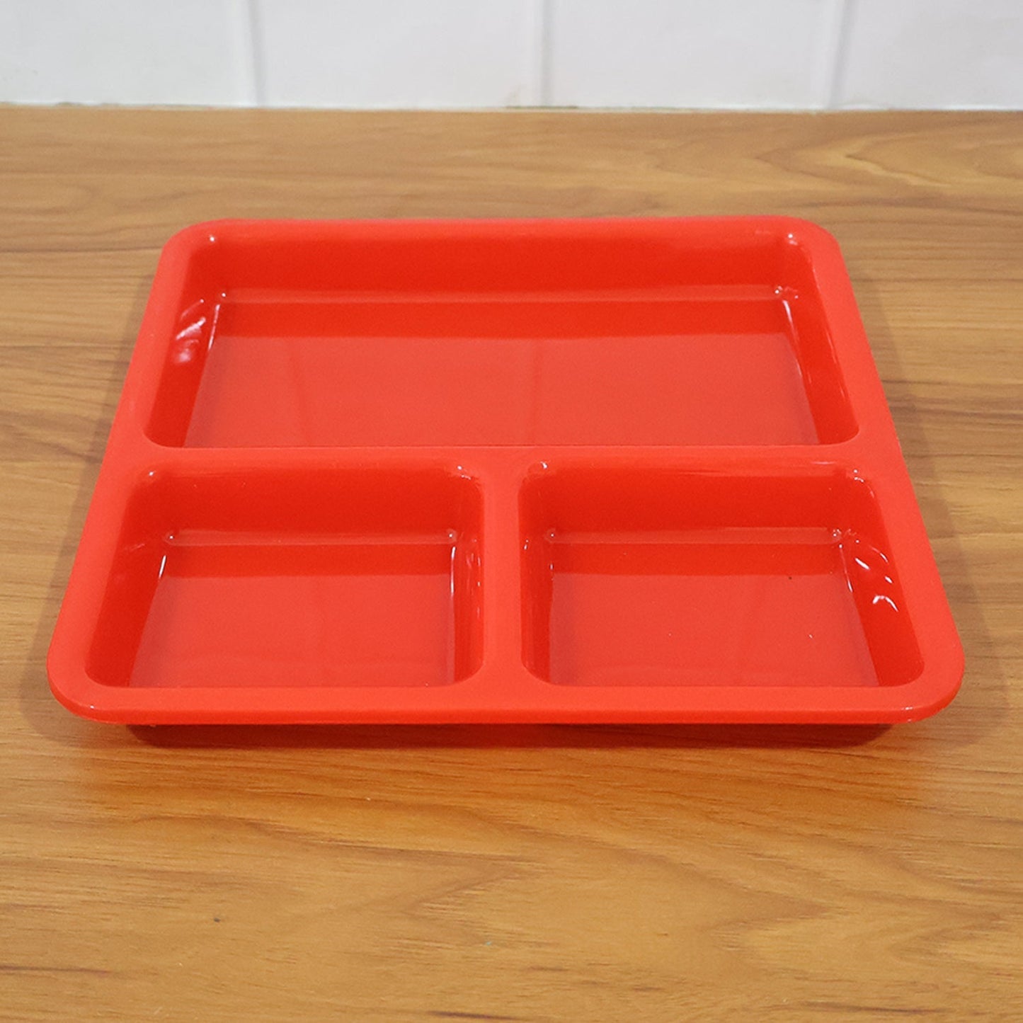 Plastic 3-Compartment Rectangular Meal Serving Tray / Plates (1 Pc) signaturekarts