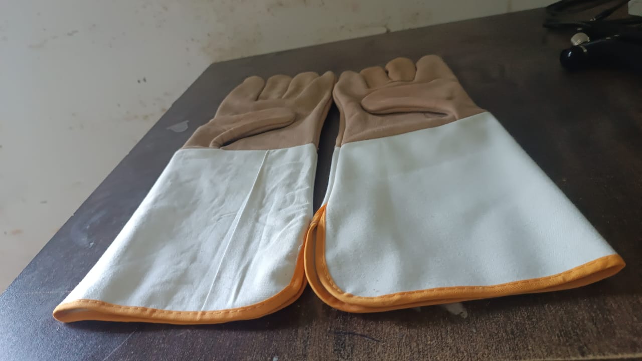 Garden Gloves for Gardening Work (1 Pair / B Grade / Big) Signaturekarts