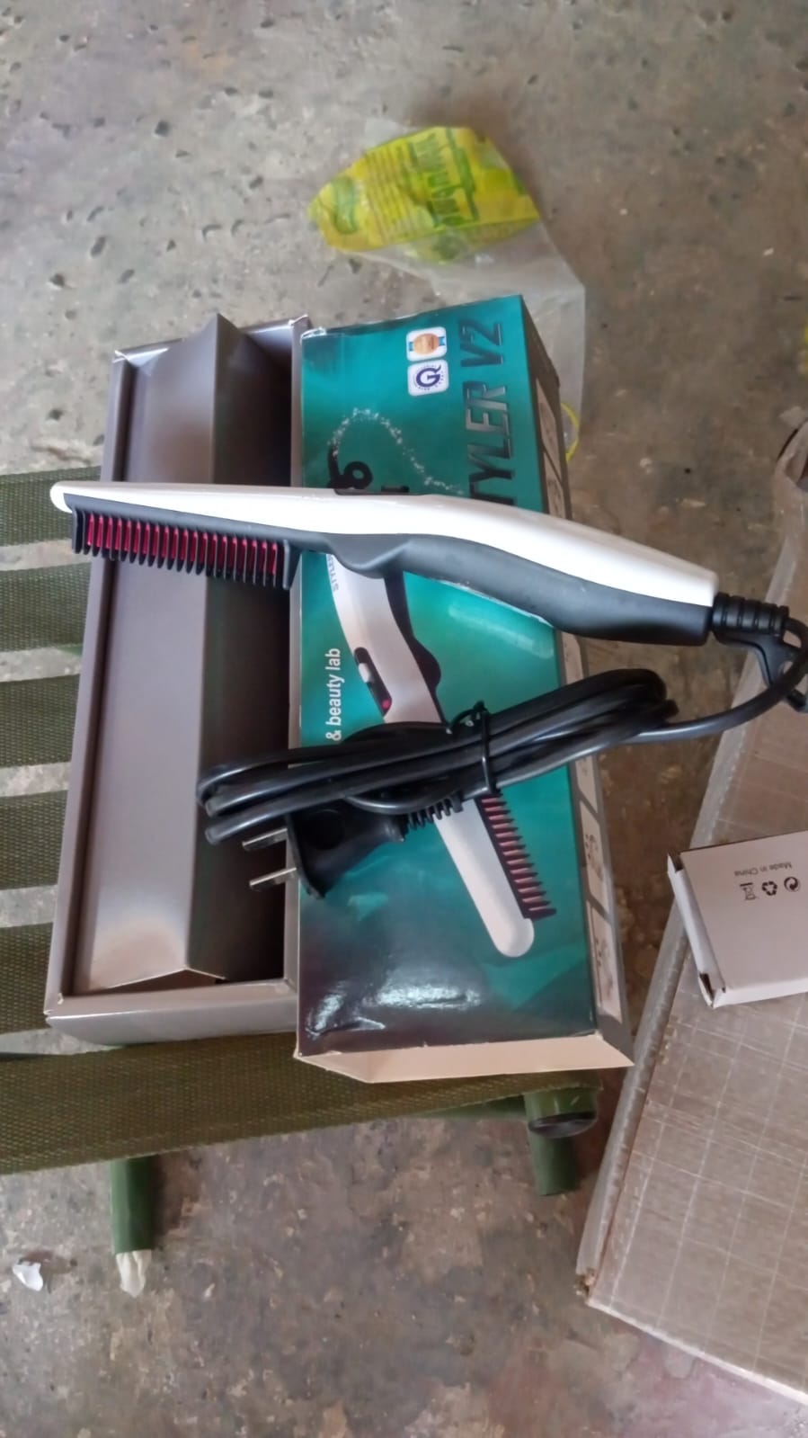 Electric Hair Straightening Comb Portable Straight Beard Comb (1 Pc) signaturekarts