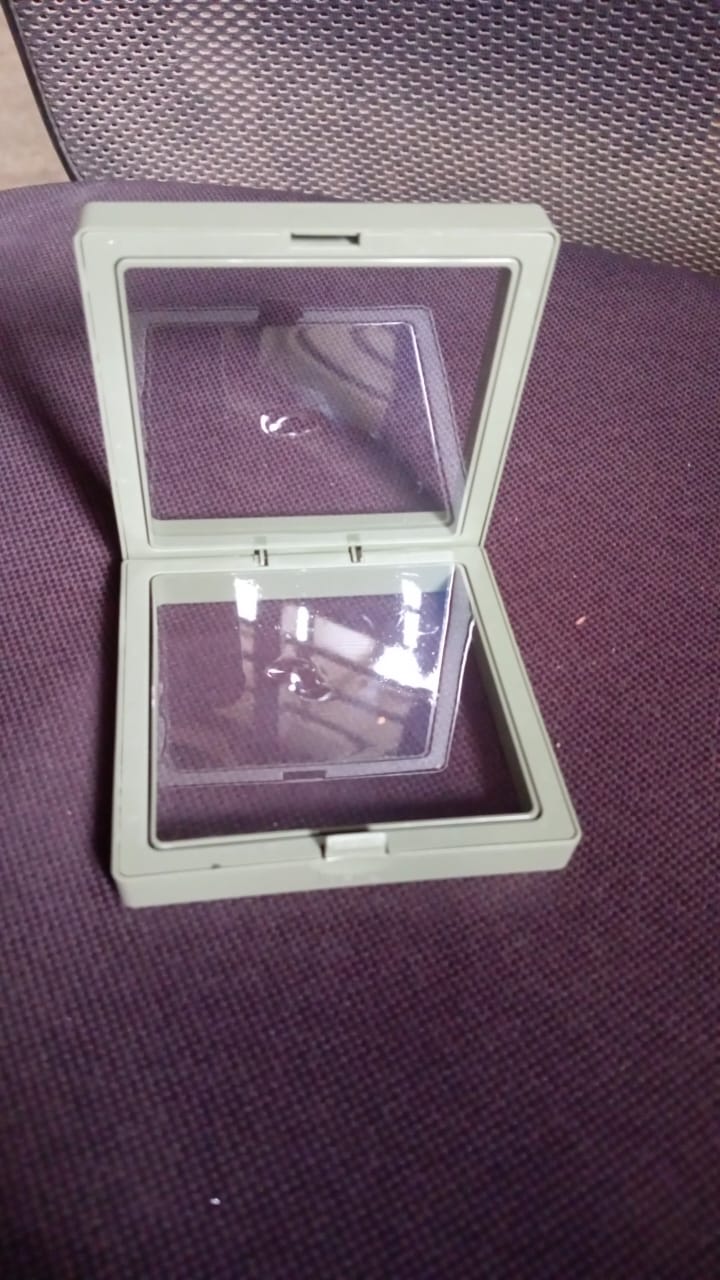 Gift Packaging 3D Floating Frame Display Case (1 Pc / Mix Color) Signaturekarts