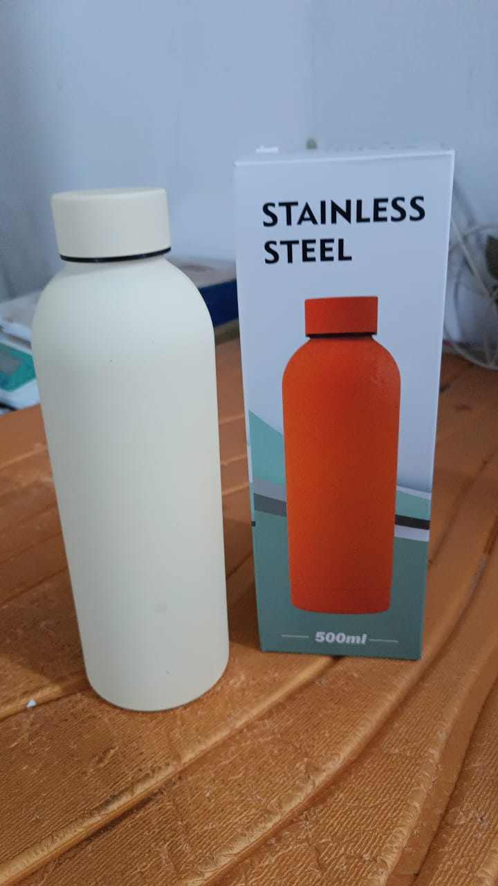 Stainless Steel Double Wall Vacuum-Insulated Drink Water (Mix Color / 500 ML Approx) Signature Kart