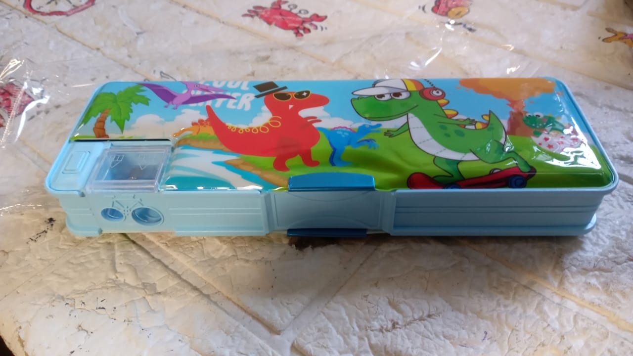 Plastic Multipurpose Compass Box (1 Pc, Mix Design) signaturekarts