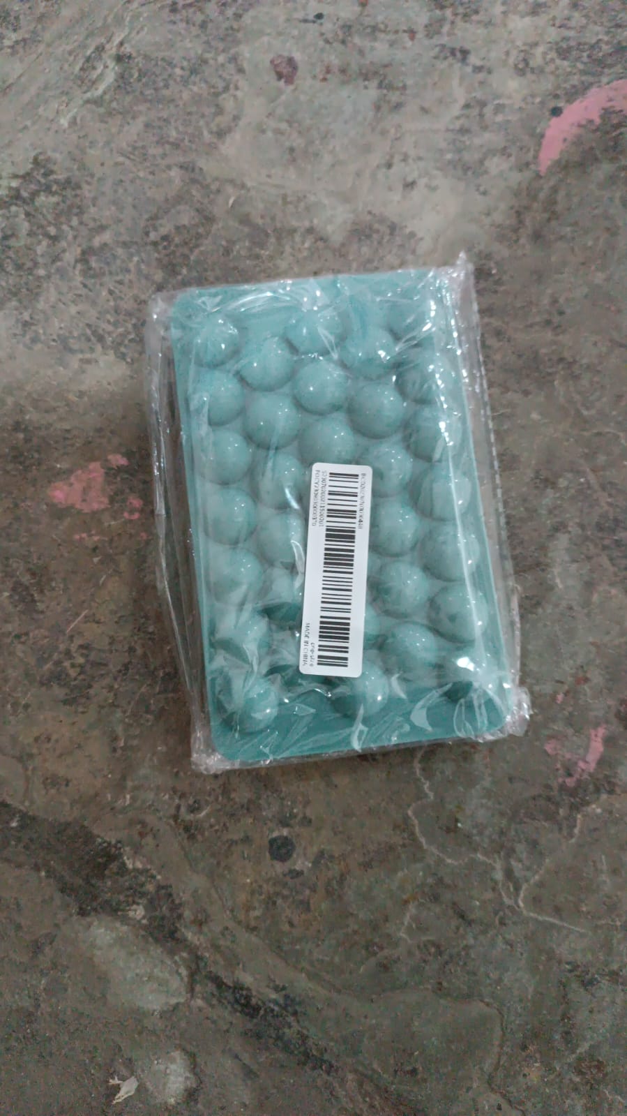 Plastic Round Reusable Ice Cube & Candy Ball Mold, 33 Moulds (16.5×10 Cm / 1 Pc) Signaturekarts