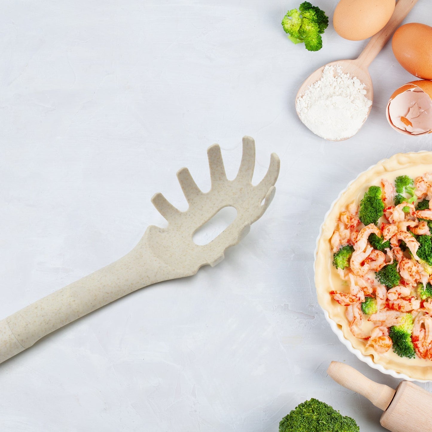 Plastic Kitchen Utensil - Heat-Resistant Non-Stick Whisk, Pasta & Soup Spoon (1 Pc ) signaturekarts