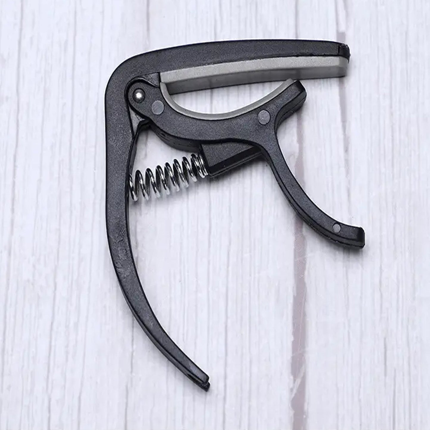 Guitar Capo with Pickup Stand – Soft Capo for Acoustic & Electric Instruments signaturekarts