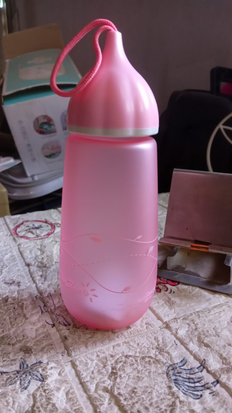 Unique Shape Premium Plastic water bottle With Dori  (1 Pc / 550 ML) signaturekarts