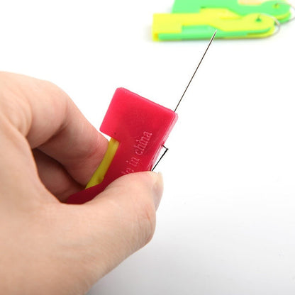 Automatic Needle Threading Device (Multicolour) signaturekarts
