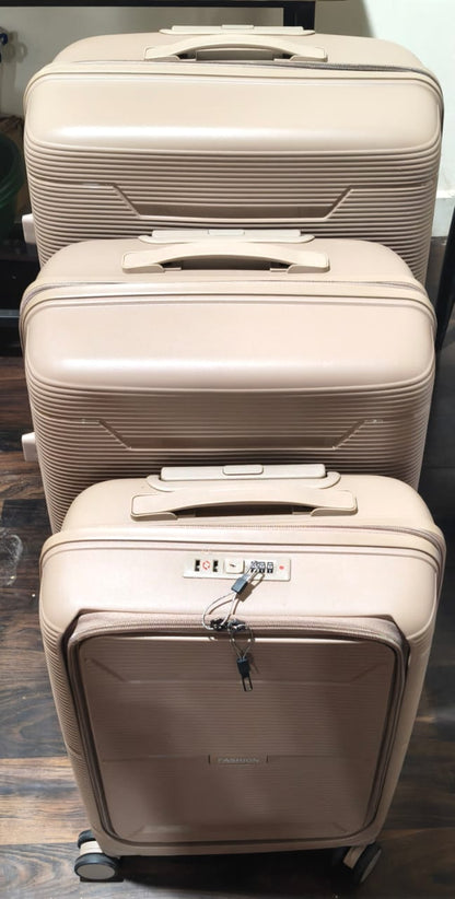 Hard-Shell Trolley Luggage Bag (Set of 3-pice / Mix Color) signaturekarts