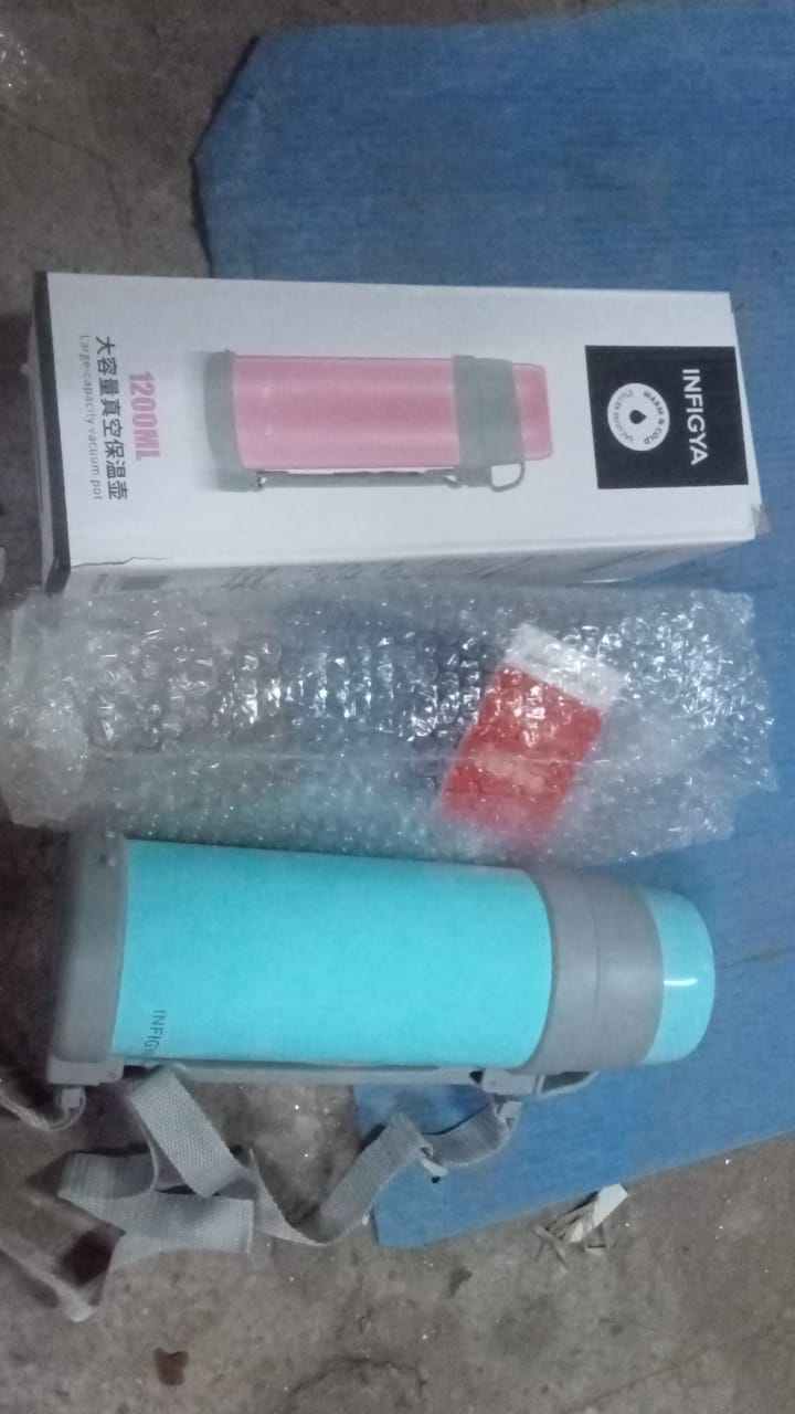 Stainless Steel Vacuum Bottle – 1200 ML Double-Wall Insulated Travel Bottle signaturekarts