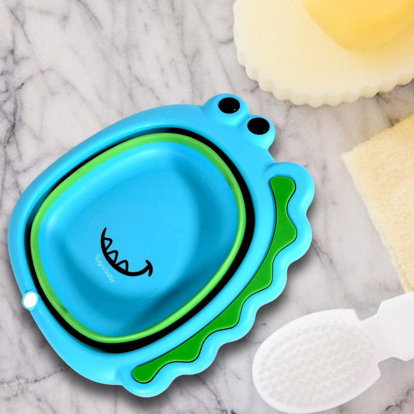 Frog Shape Foldable Baby Wash Basin – Space-Saving Face Washing Tub (33×31cm) signaturekarts