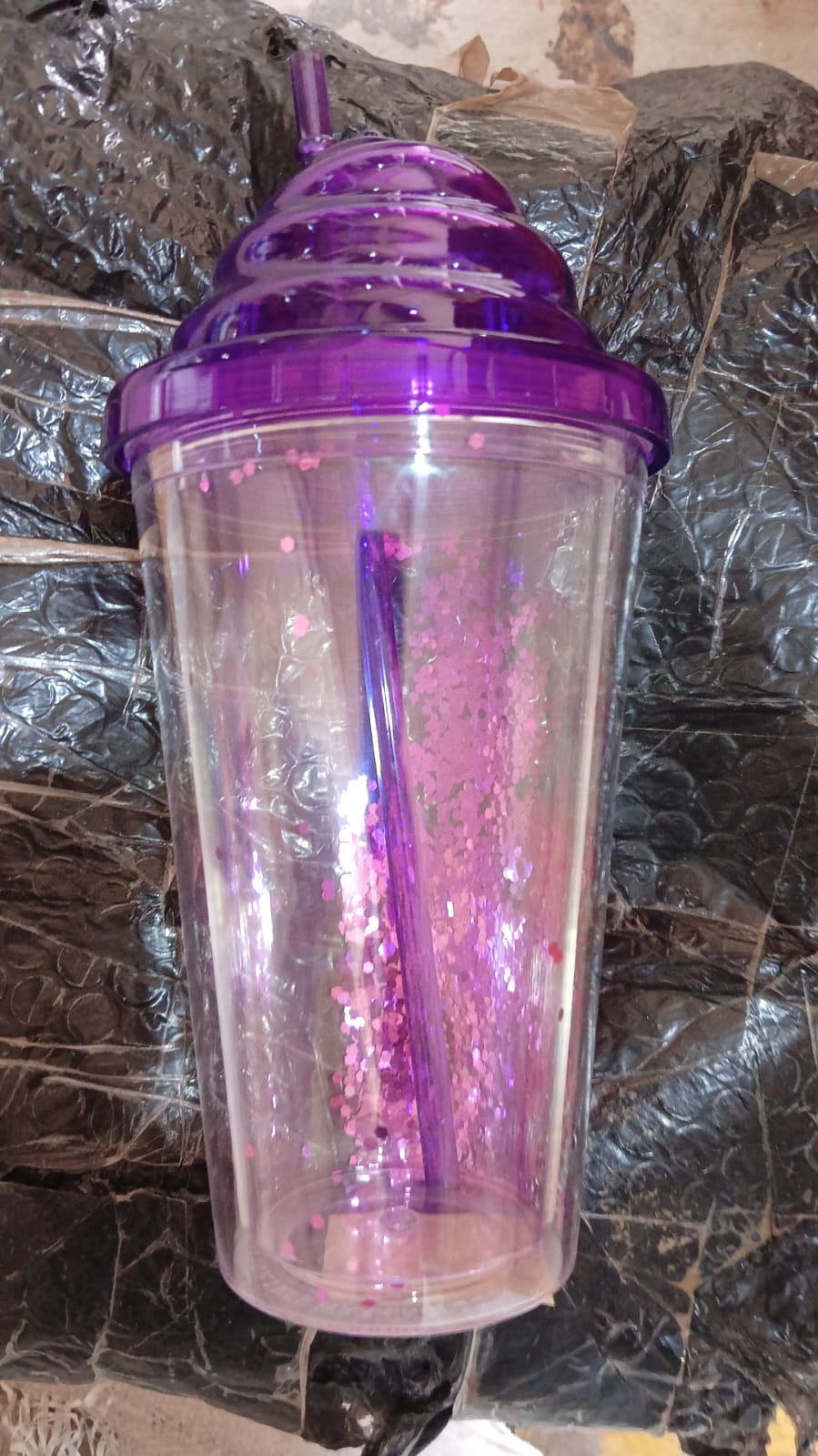 Creative Plastic Cold Drink Cup with Lid & Straw – Tumbler (Mix Color) signaturekarts