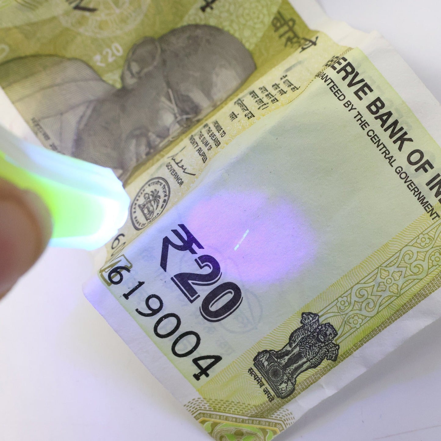 Mini LED Keychain UV Light with Blue Light (1 Pc) The Morsignaturekarts