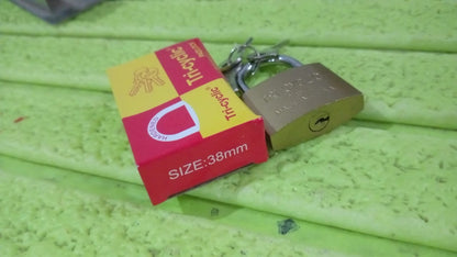 Multipurpose Solid 3 Keys door lock 38 mm / 1 Pc) signaturekarts