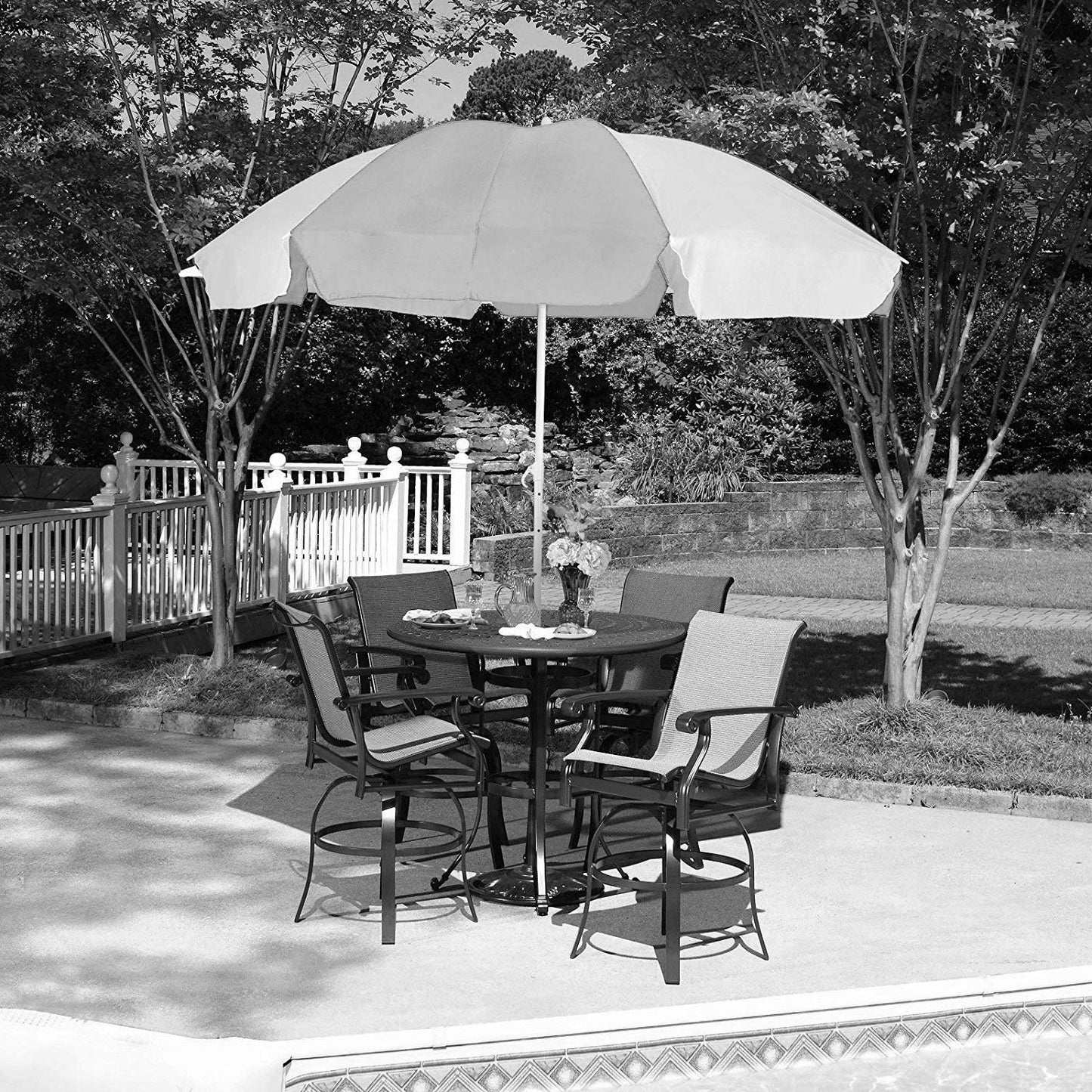 Sun Protection Water Proof Fabric Polyester Garden Umbrella for Beach, Lawn signaturekarts