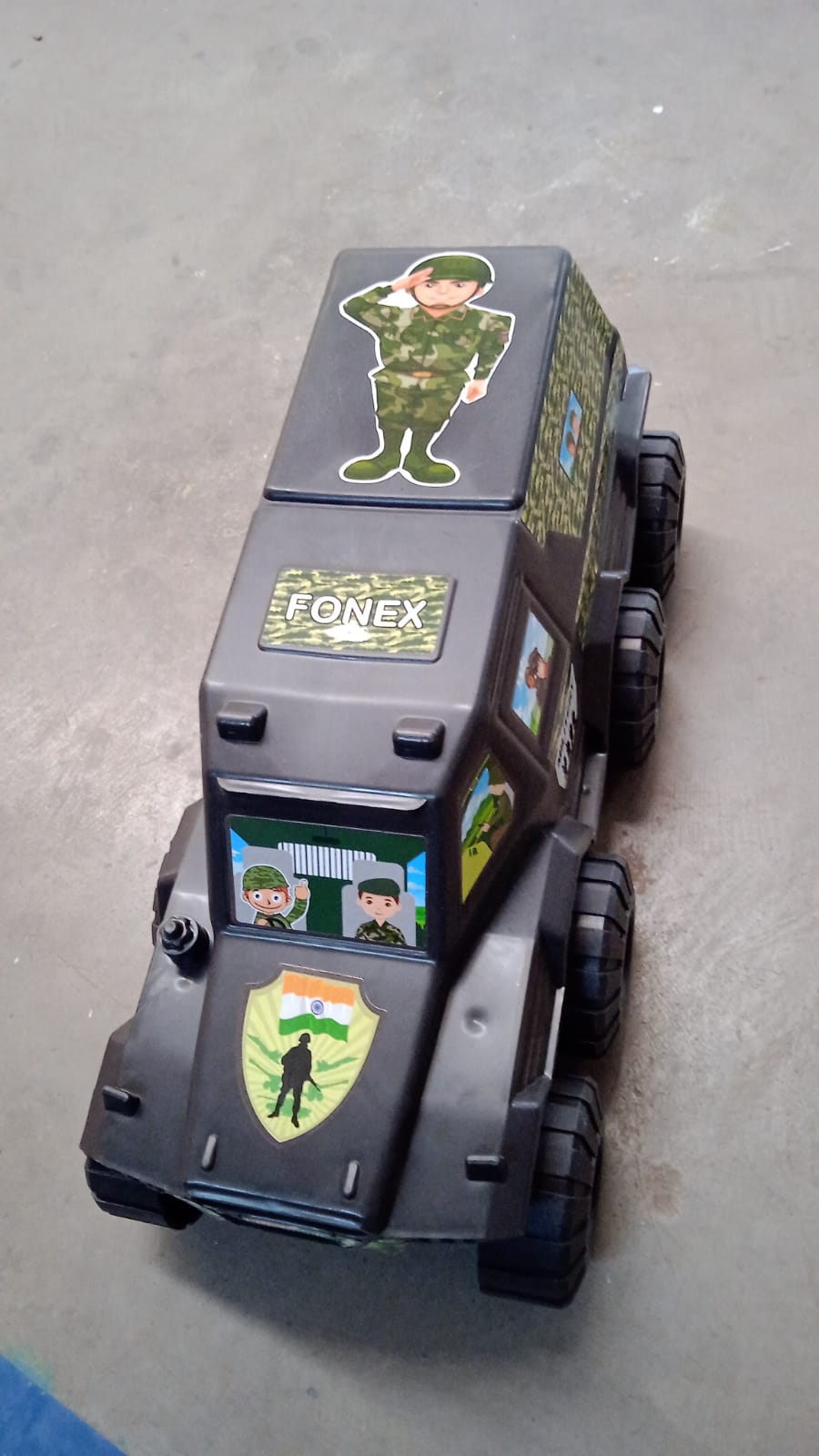 Big Military 8-Wheel Plastic Car Toy (1 Pc) Signaturekarts