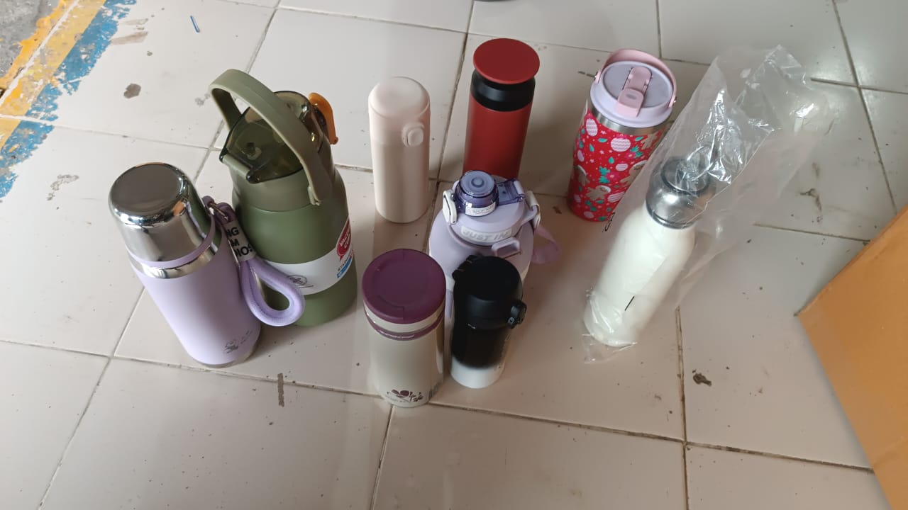 Stainless Steel Vacuum Bottle with Cup Lid Thermos for Hot Cold Drinks Travel Use 1 Pc Signature Kart