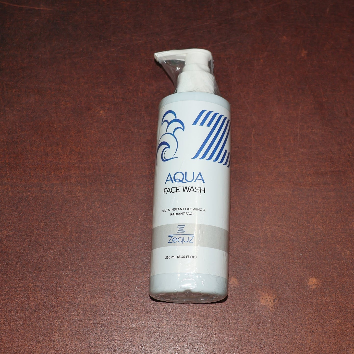 Zequz Hydrating Aqua Face Wash - (1 Pc / 250 ML) signaturekarts