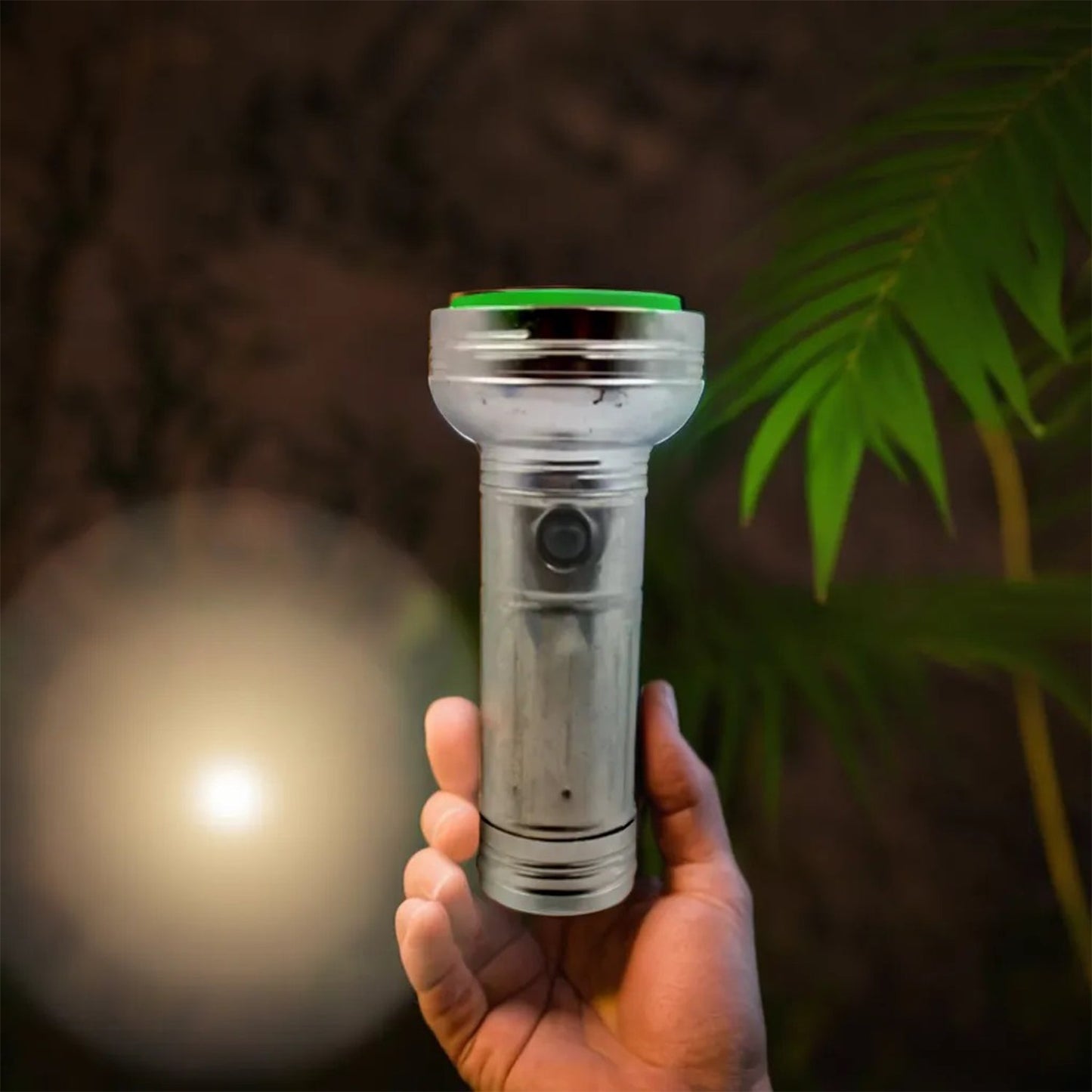 Nostalgic Portable Flashlight – Simple Iron Outdoor Old-Fashioned Torch Light signaturekarts
