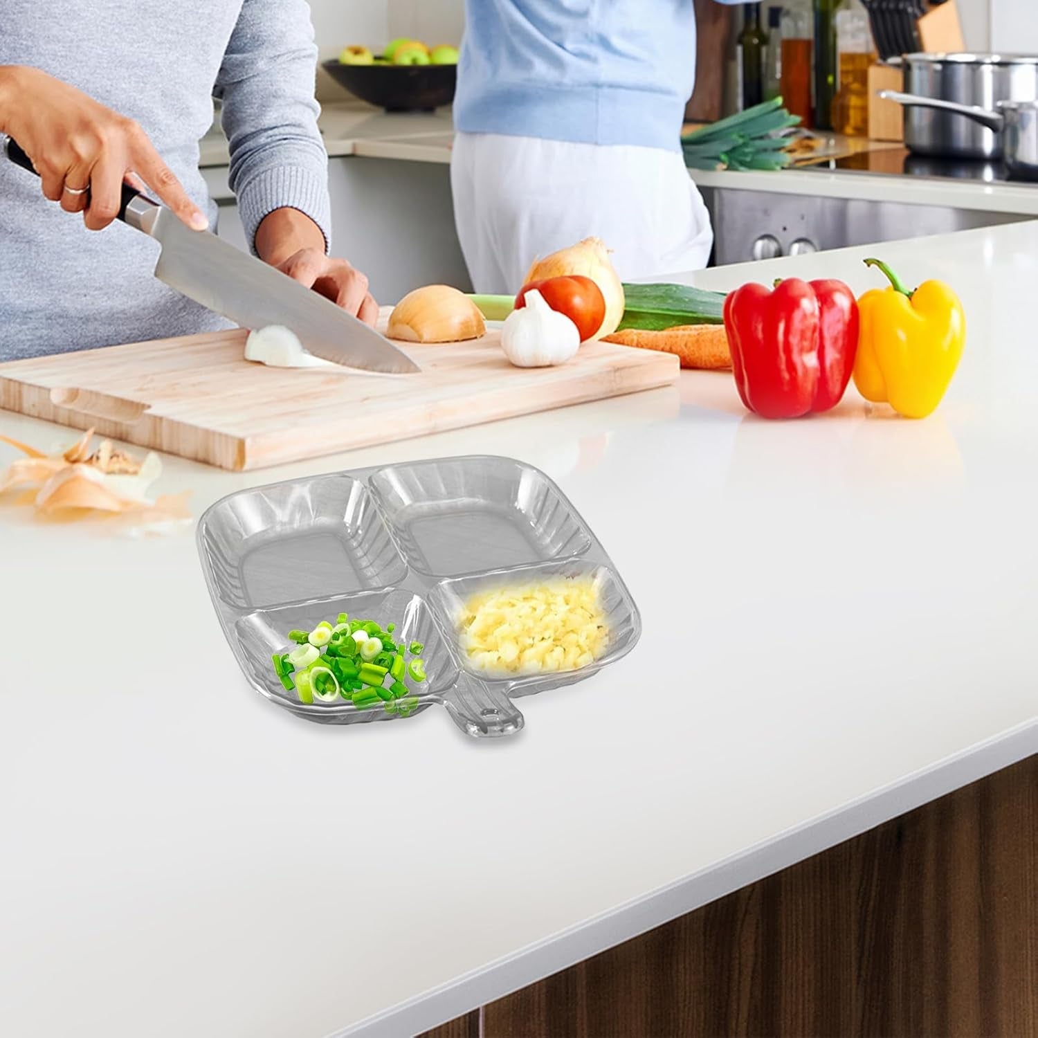 Plastic Kitchen Trays for Serving (4 Compartment / 1 Pc) Signature kart