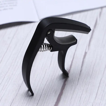 Guitar Capo with Pickup Stand – Soft Capo for Acoustic & Electric Instruments signaturekarts