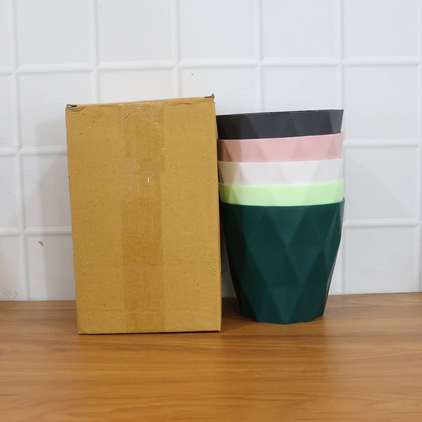 Diamond Design Plastic Flower Pot Set with Drain Tray (5 Pc) The Morsignaturekarts
