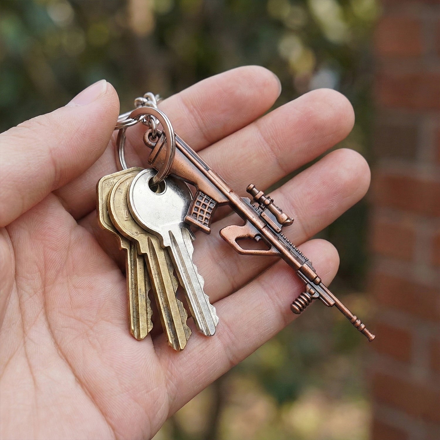 Metal Gun Shape Keychain (1 Pc) The Morsignaturekarts