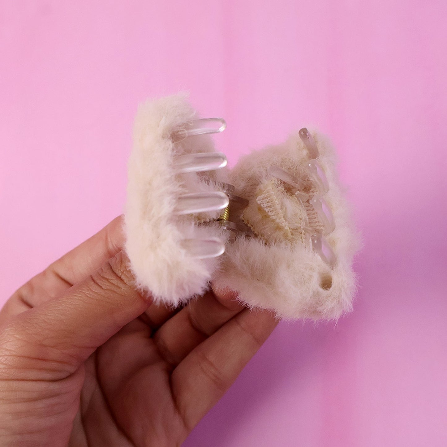 Hair Claw Clips, Plastic Fluffy Hair Claw Hair (1 Pc), Hair accessories Signature kart