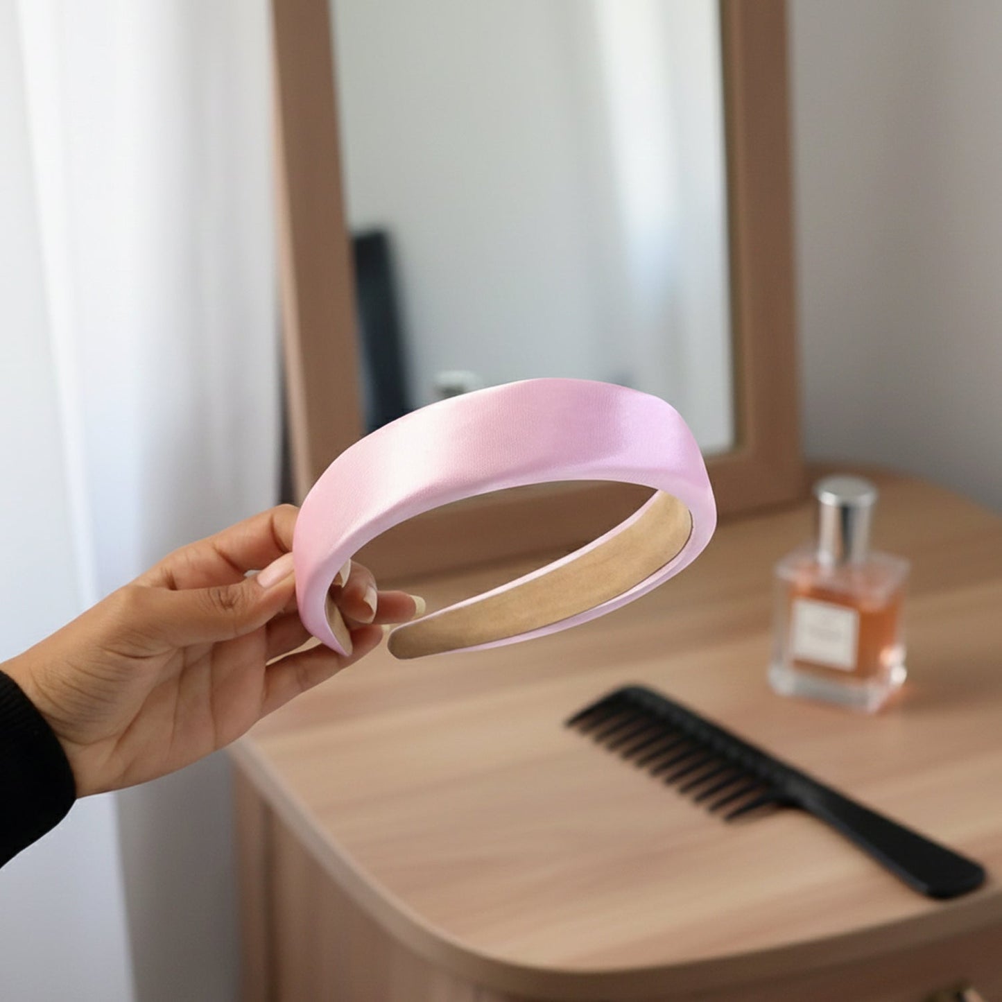 Elegant Padded Satin Finish Hairband (1 Pc) The Morsignaturekarts