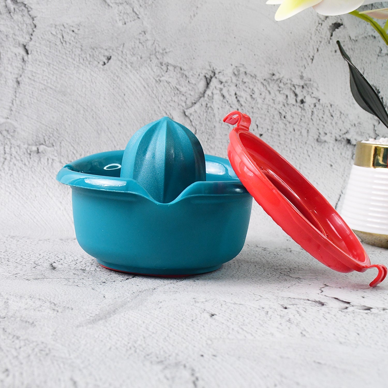 Supermom Plastic Premium Manual Hand Press Citrus Juicer (1 Pc) signaturekarts