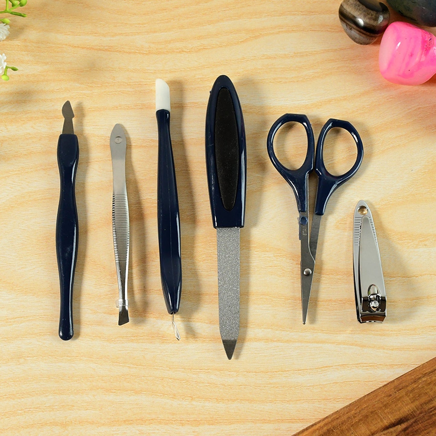 6 in1 Manicure & Pedicure Grooming Kit signaturekarts