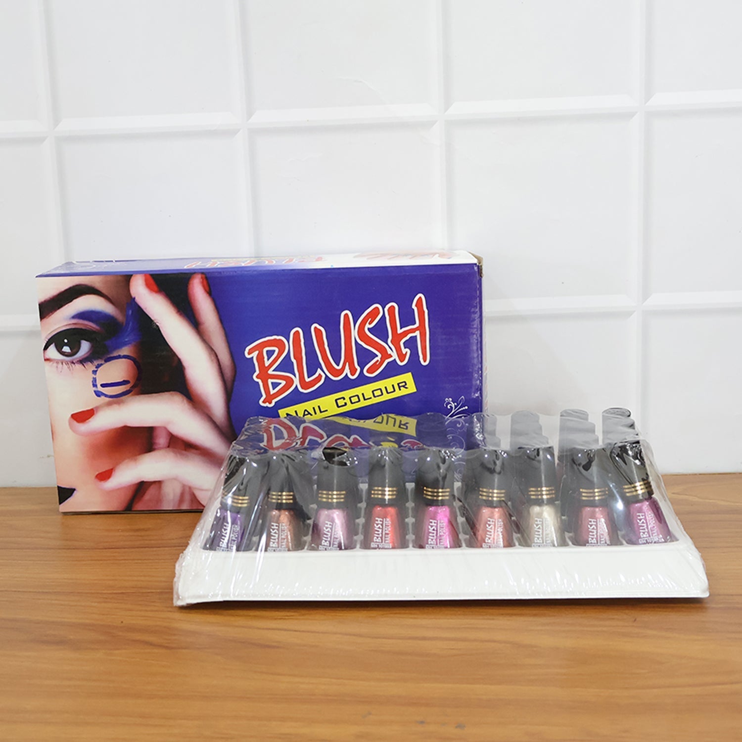 Blush Metallic Mini Nail Polish (Mix Color / 6 ML / 1 Pc) The Morsignaturekarts