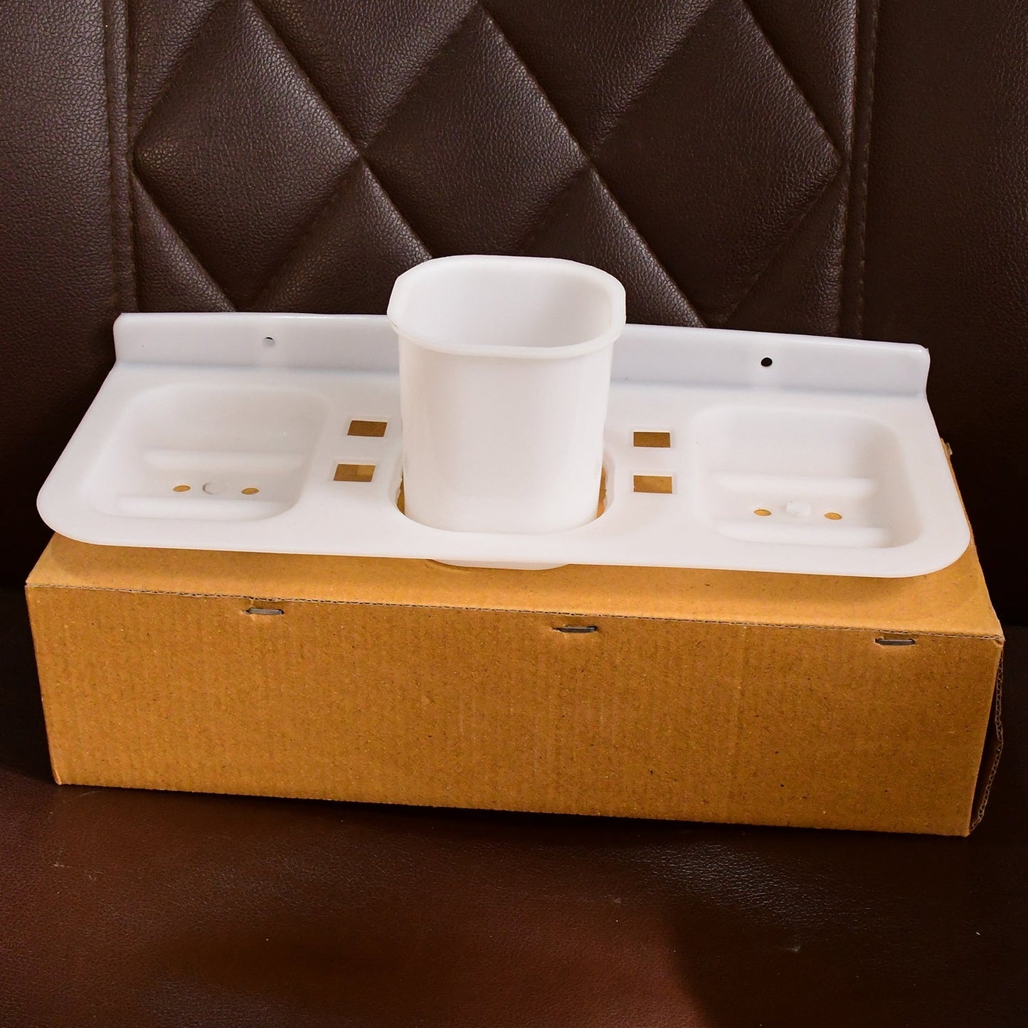 Plastic Soap Dish and plastic soap dish tray used in bathroom and kitchen purposes Your Brand