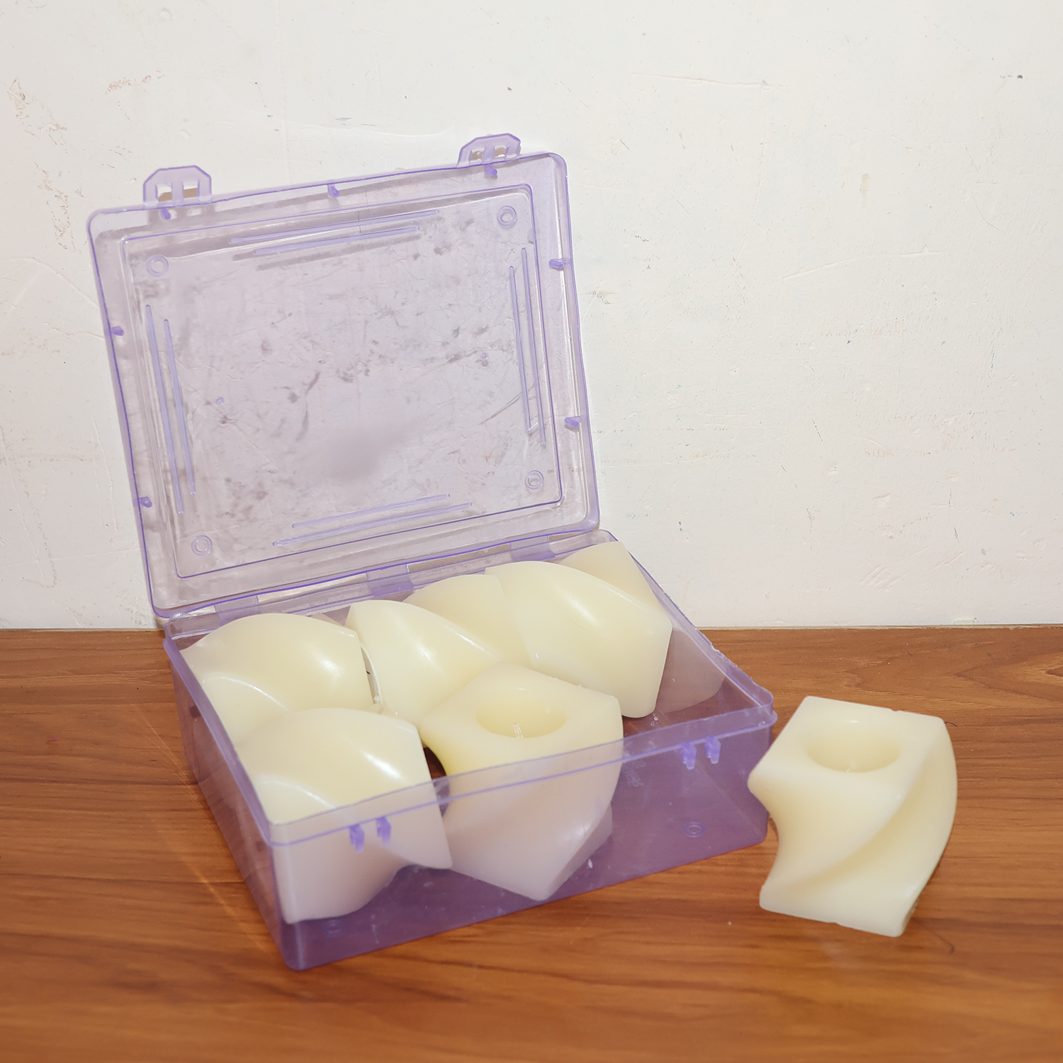 Set of 6 LED Flameless Decorative Candles – Square Shape Tealight Lamps signaturekarts
