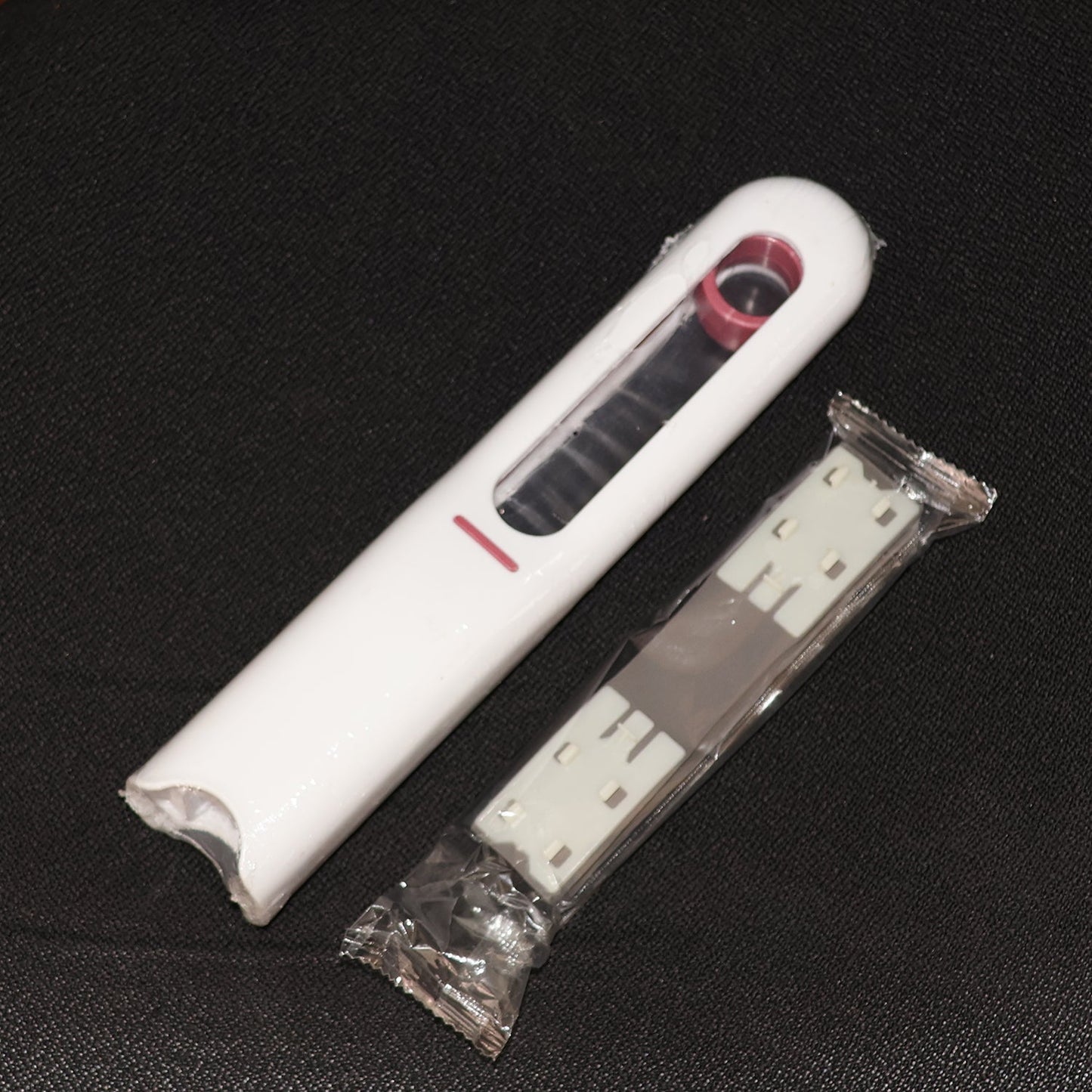 Premium 2-in-1 Window & Car Windshield Wiper - (1 Pc) signaturekarts