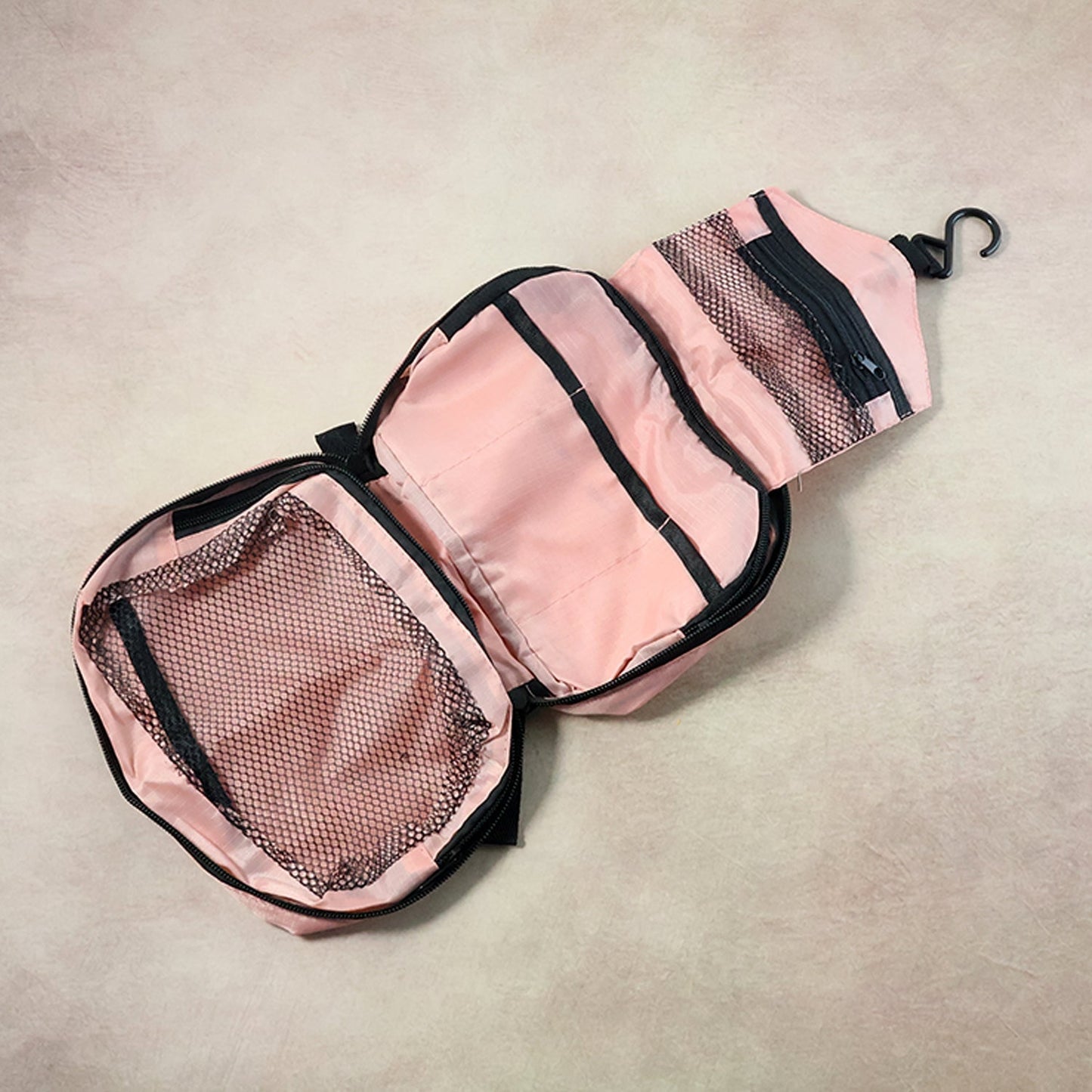 Premium Travel Mate Hanging Toiletry Bag (1 Pc) The Morsignaturekarts
