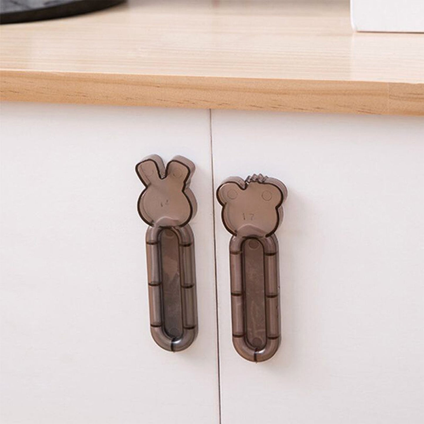 Self Stick Push Pull Helper (1 Pc) signaturekarts