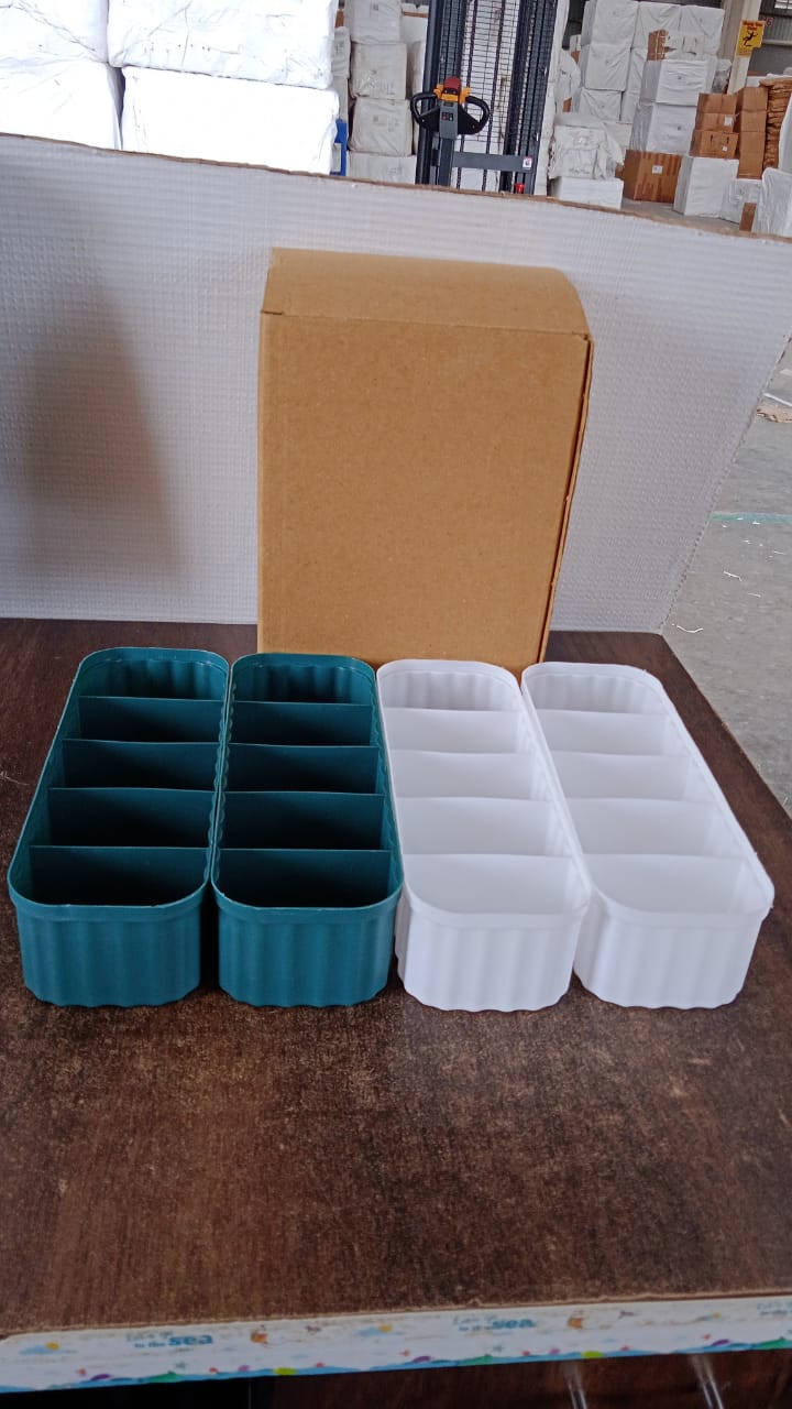 5 Compartments Socks / Handkerchief / Underwear Storage Boxes (pack of 4) Signature Kart