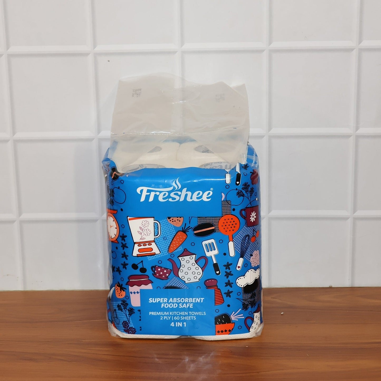 Freshee Super-Absorbent Kitchen Roll 4-in-1 Paper (4 Rolls × 60 Sheets = 240 Sheets) signaturekarts