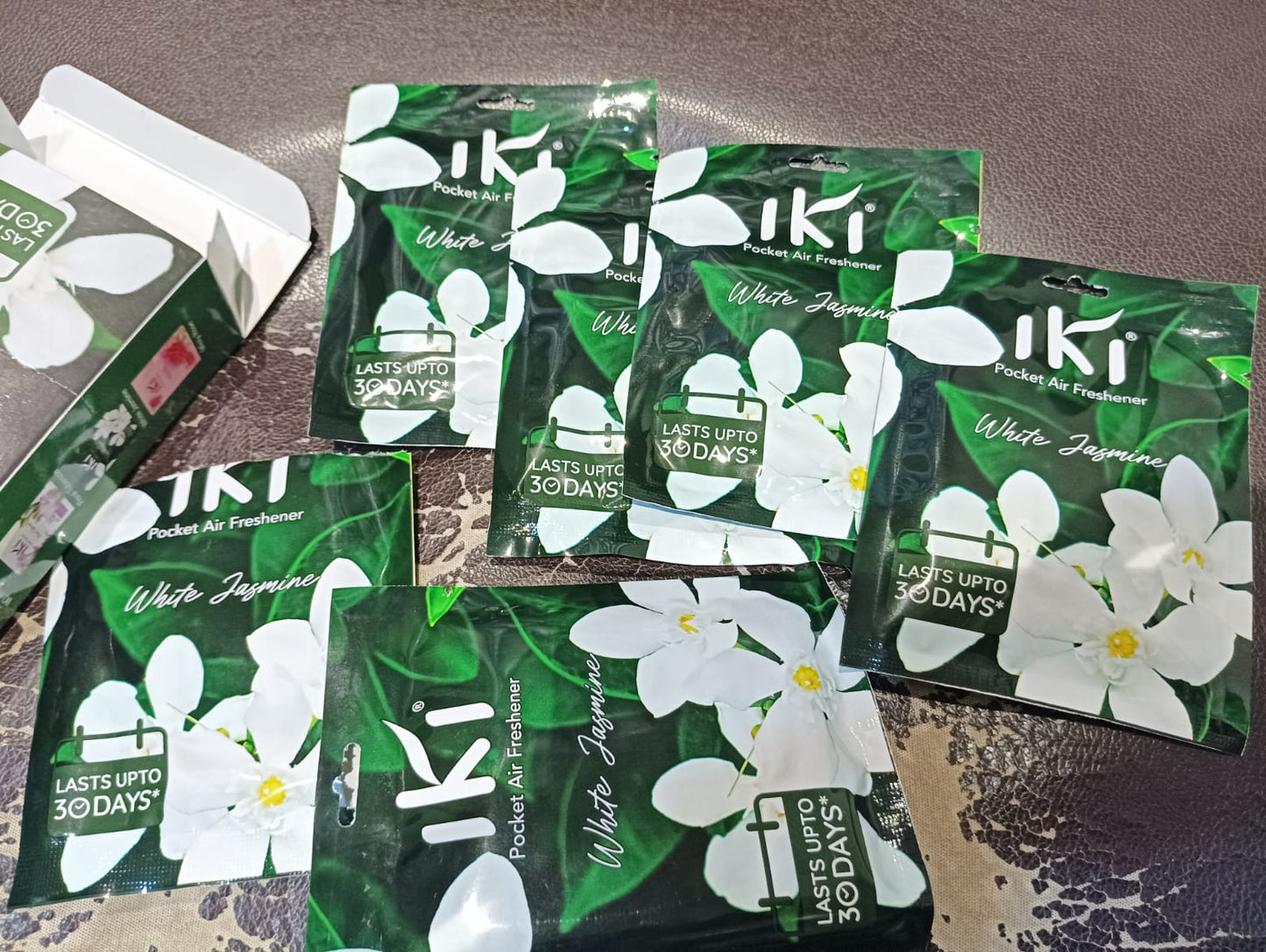 IKI Pocket Air Freshener Mix Flavor / Fragrance (1 Pc / 10 Gm) Signature kart