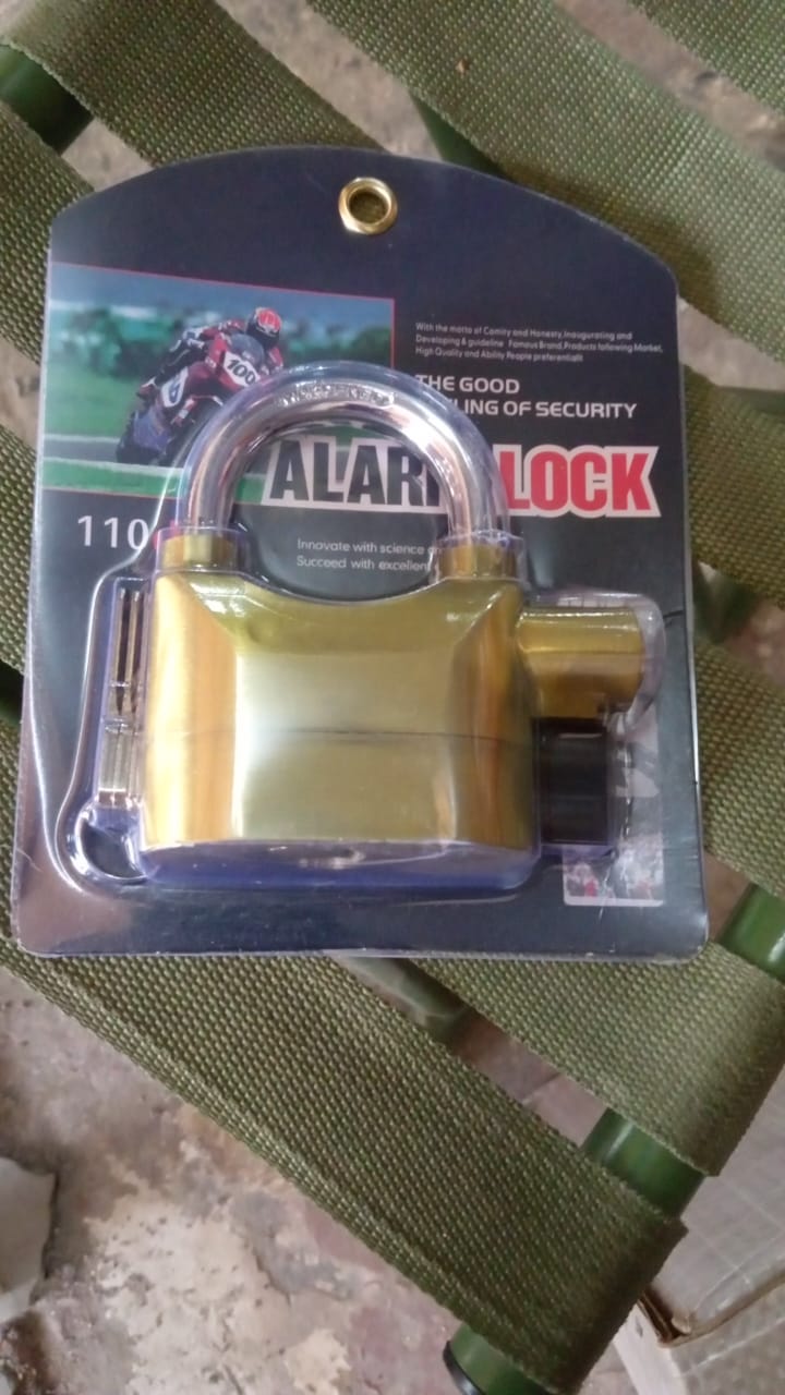 Security Alarm Metallic Lock System with 3 Keys (1 Set / Mix Color) Signaturekarts