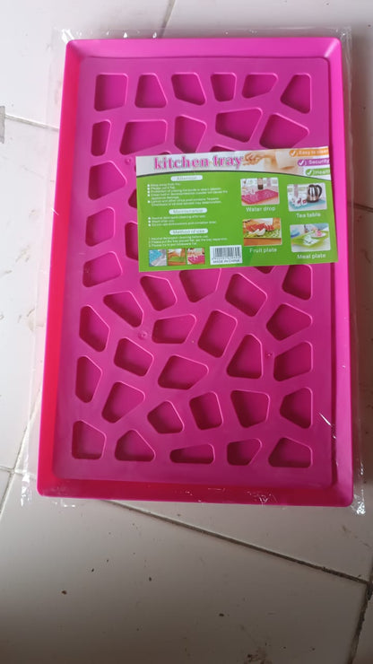 Plastic Kitchen Tray with Modern Hollow Design (40x25 cm) Signature Kart
