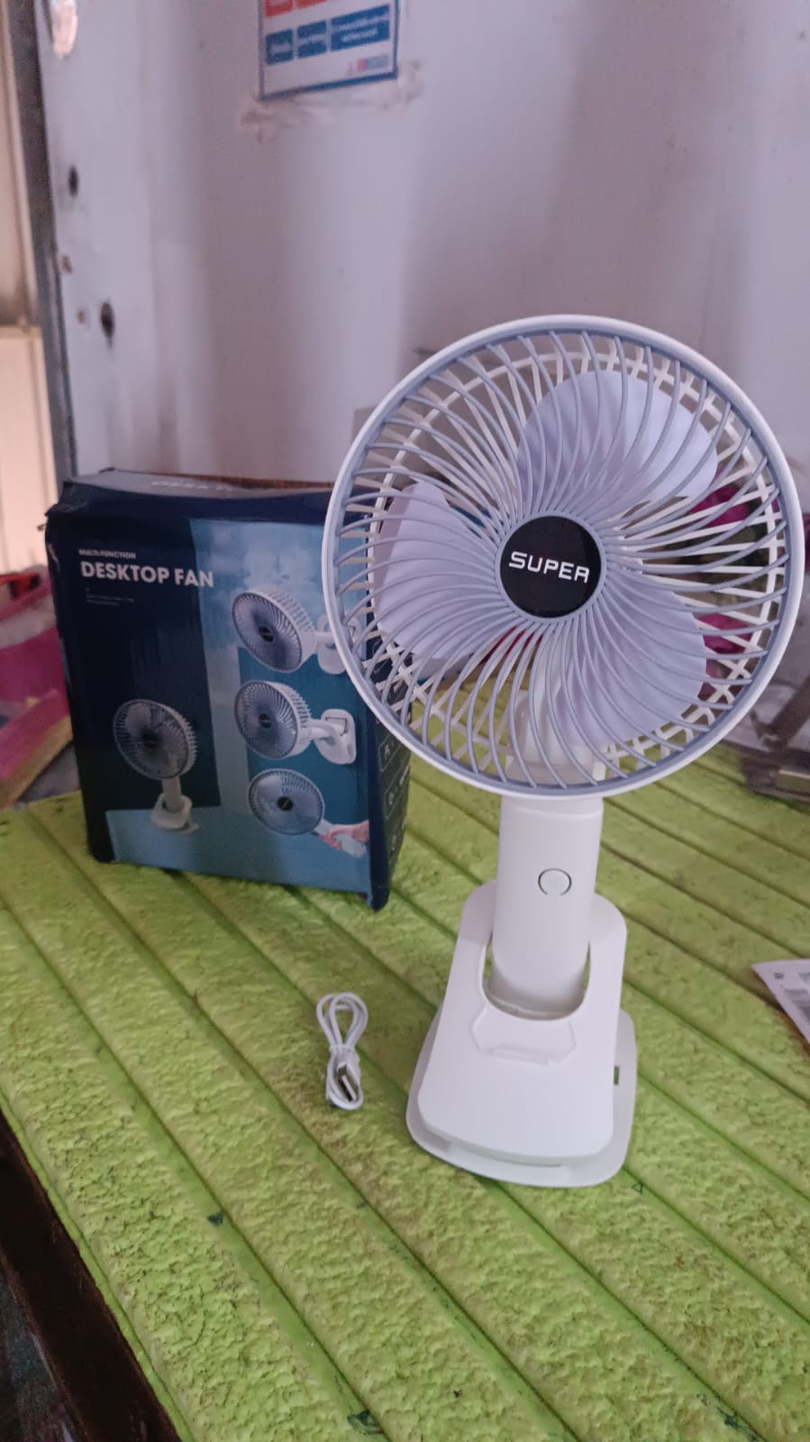 Multifunctional USB Desk Fan Clipped Fan (1 Pc / With Color Box) Signaturekarts