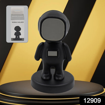 Cartoon Astronaut Magnetic Mobile Phone Holder – 360° Rotating Car Mount (1 Pc) signaturekarts