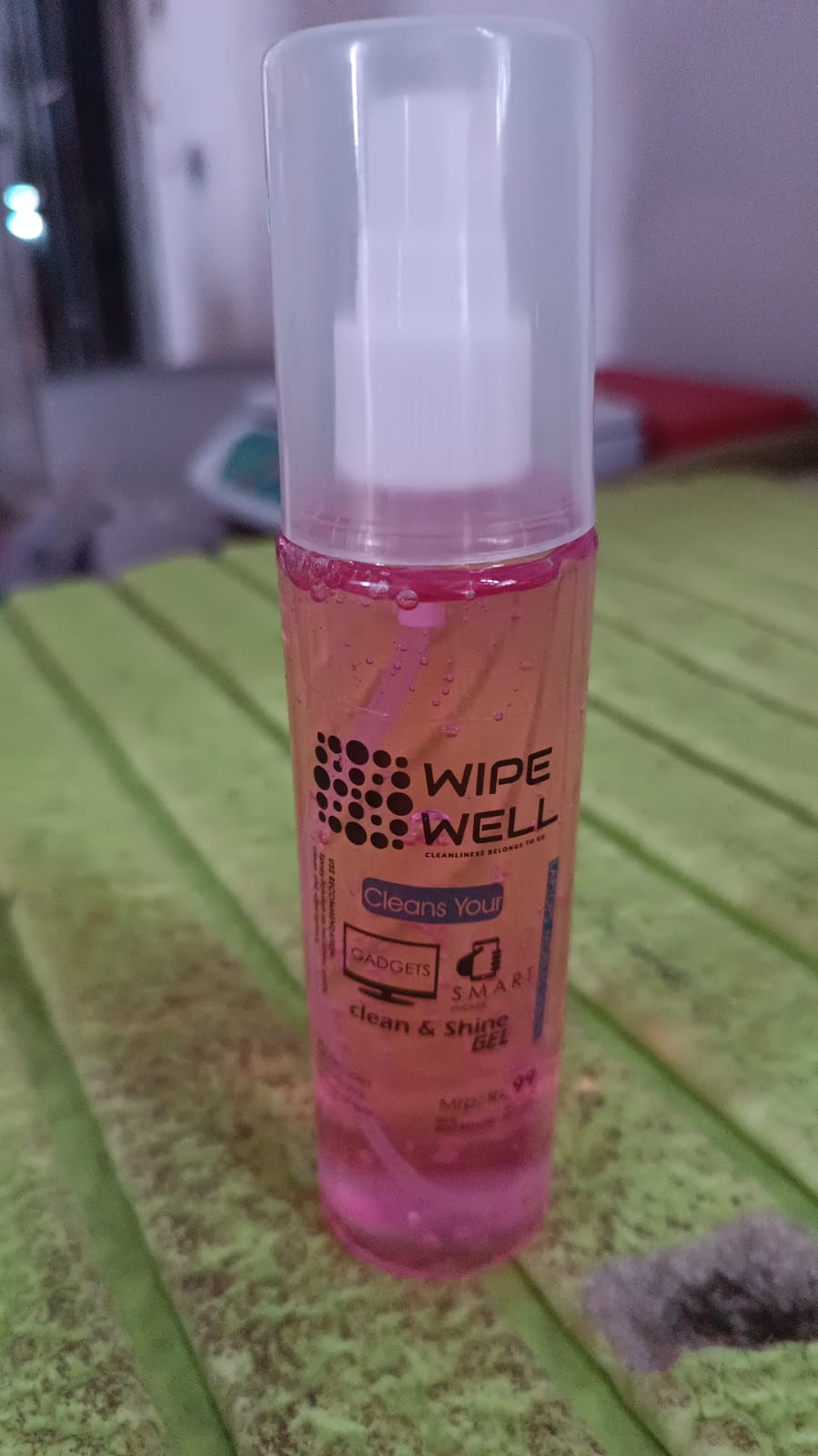 Liquid Gadget Gel Solution to Clean Mobile / Laptop Screen (100 ML) Signaturekarts