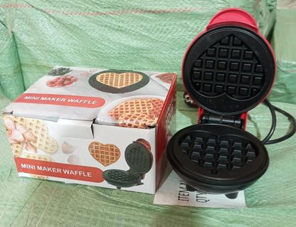 Mini Waffle Maker Machine – Non-Stick Quick Breakfast Tool Signature Kart