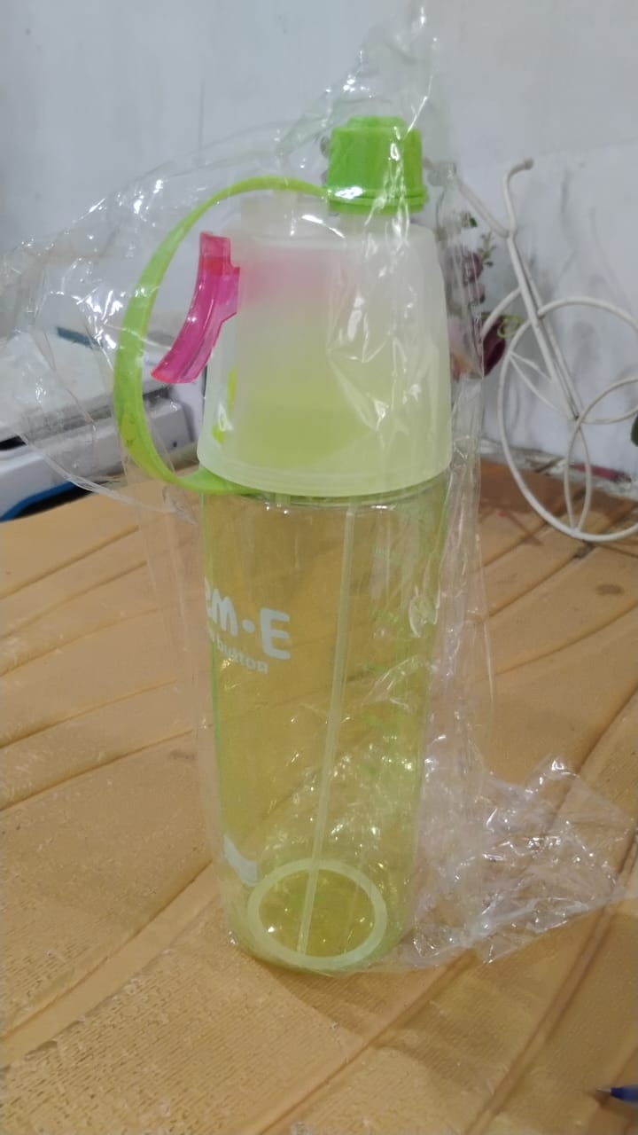Plastic Sports Water Bottle – Dual Function with Built-In Mist Spray (600 ML) Signature Kart