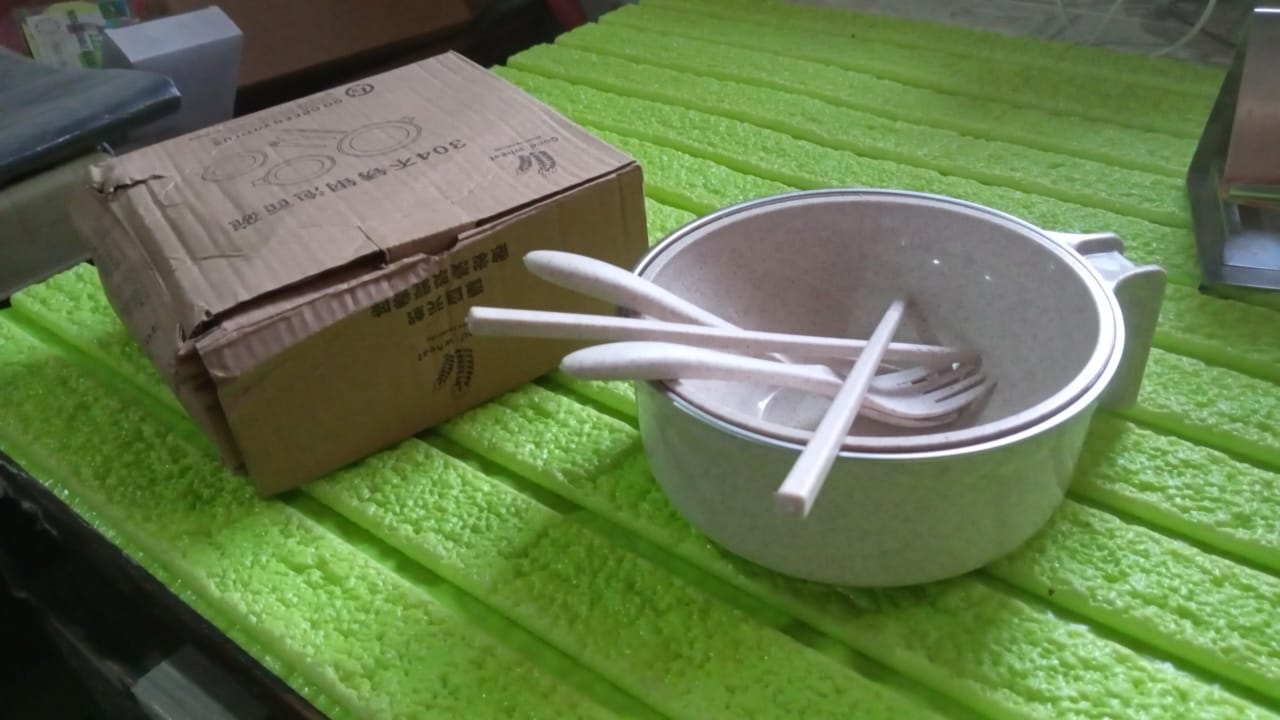 Rice Bowl Noodle Set – 6 Pcs with Lid, Handle & Cutlery signaturekarts